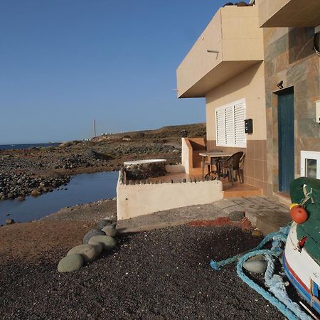 Sunrise Directly At The Sea Apartment La Mareta Bagian luar foto