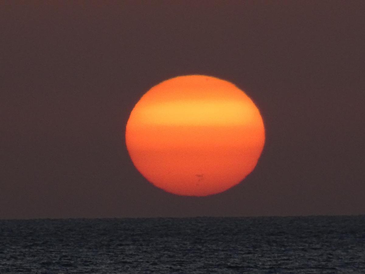 Sunrise Directly At The Sea Apartment La Mareta Bagian luar foto