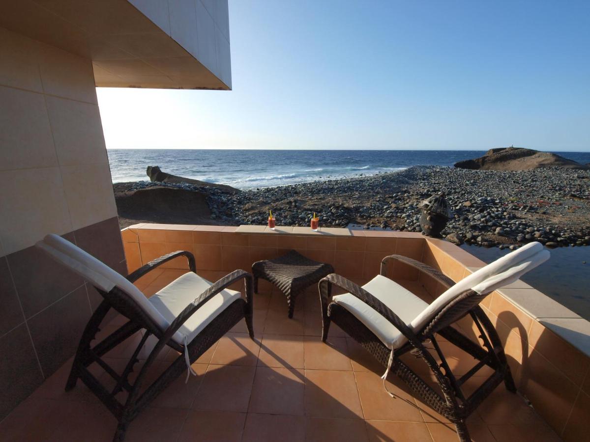 Sunrise Directly At The Sea Apartment La Mareta Bagian luar foto