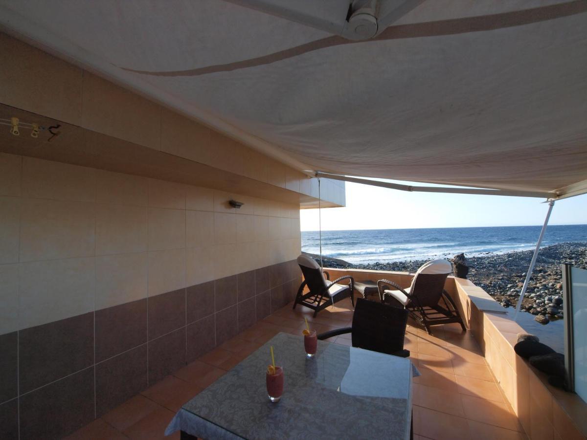 Sunrise Directly At The Sea Apartment La Mareta Bagian luar foto